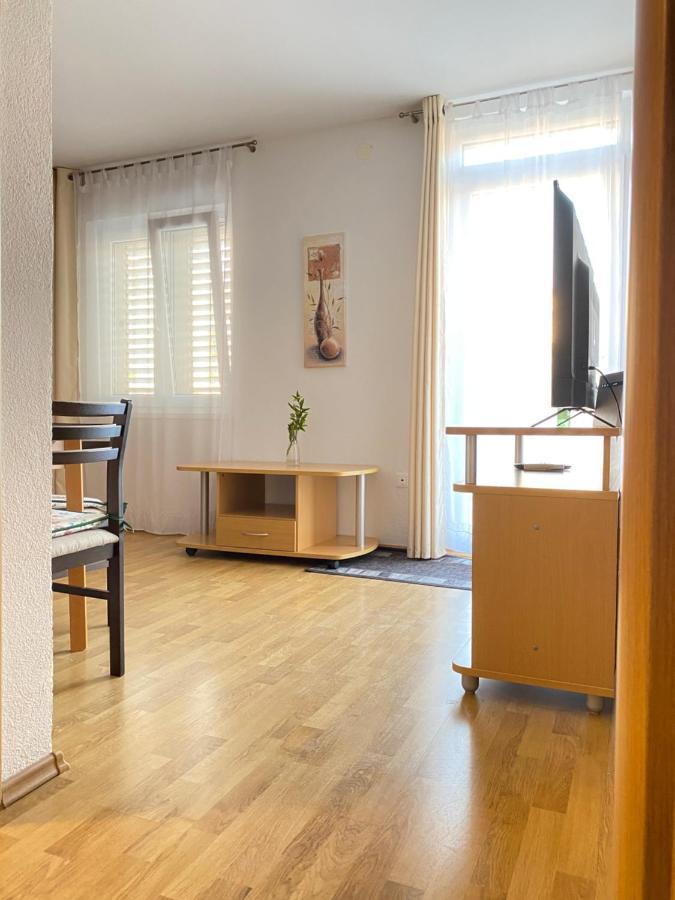 D.O.O. Yury Apartment Trogir Exterior photo