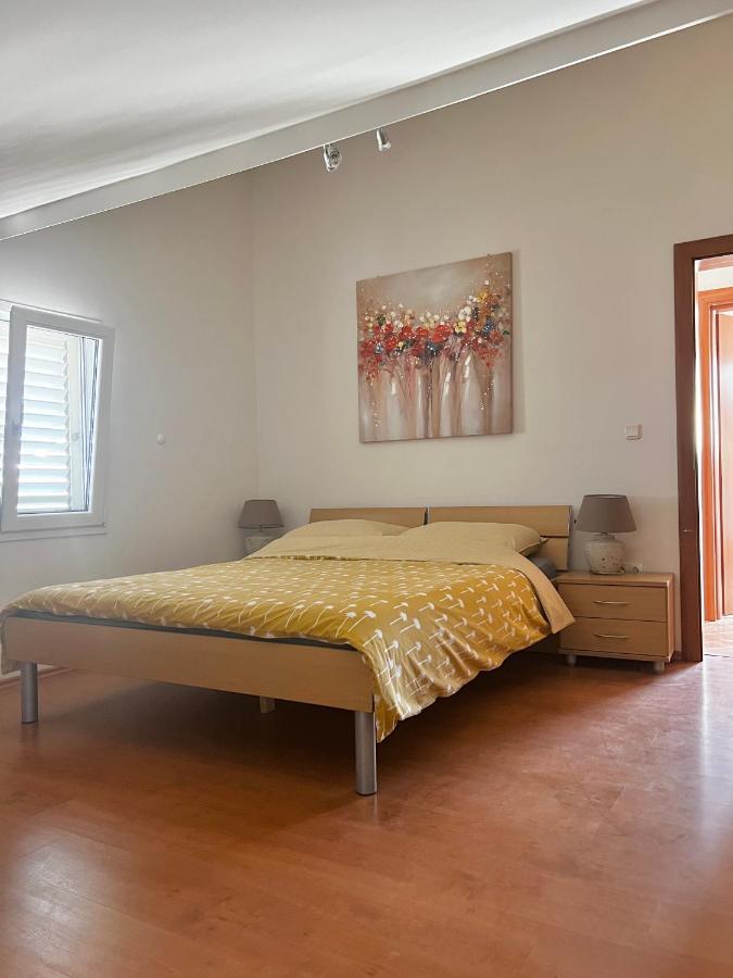 D.O.O. Yury Apartment Trogir Exterior photo
